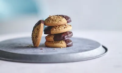 Satin Cream Cake Gevulde Abrikozen Koekjes